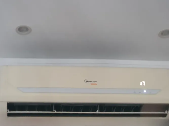 Vendo ar split inverter 22 mil btu midea