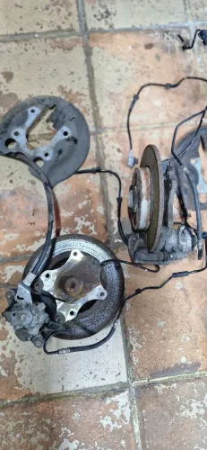 Freios completos traseiros do Citroen C4 Hatch 
