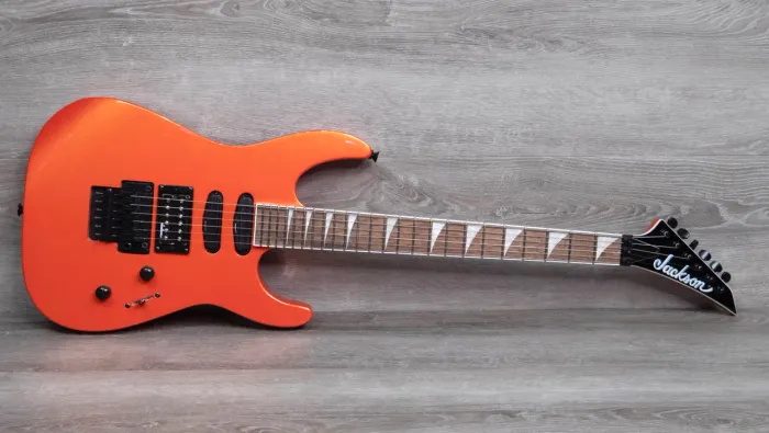 GUITARRA JACKSON X SERIES SOLOIST, SL3X DX, LAUREL FINGERBOARD, LAMBO ORANGE