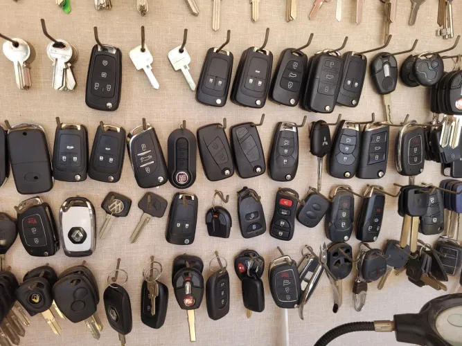 Chave canivete chaveiro 24 horas