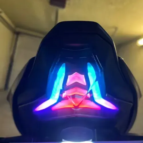 Lanterna Traseira LED RGB Bluetooth c/ Setas - Ninja 400 Z400 ZX6 ZX10 ZX4