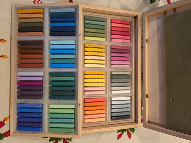 Caixa de madeira de pastel seco profissional Sakura Nouvel Pastel Carré 96 cores