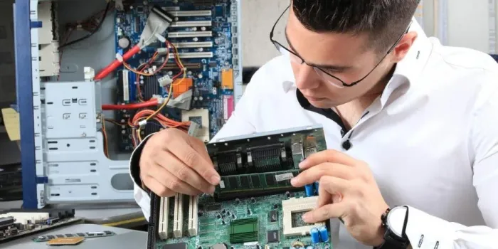 Técnico de informática disponível 