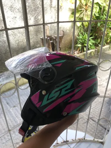 CAPACETE NOVO N58- PRA VENDER LIGEIRO ?
