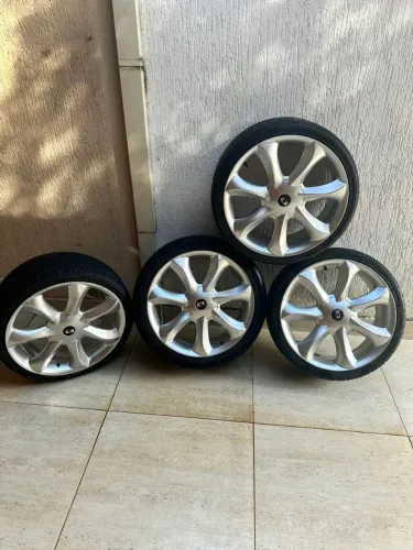 Rodas Vulcano aro 18 com pneus