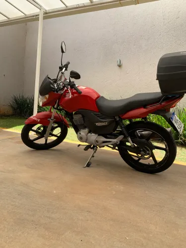 Vendo moto Titan mix 150cc 