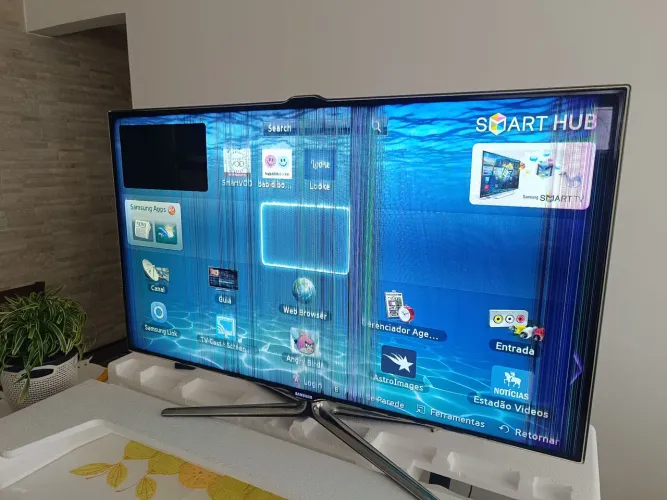 Smart TV Samsung 3D LED 46" com Linhas na Tela