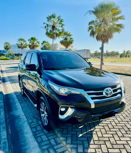 Toyota Hilux SW4 SRX 4X4 2.8 TDI 16V Dies. Aut. 2019