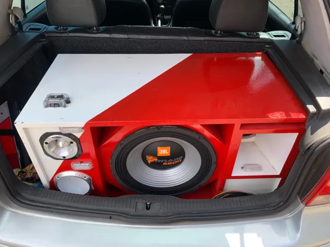 Vendo som automotivo 