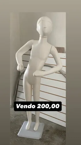 Manequin infantil
