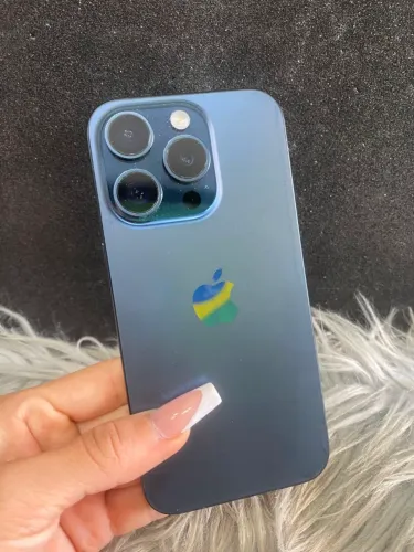 IPHONE 15 PRO AXUL