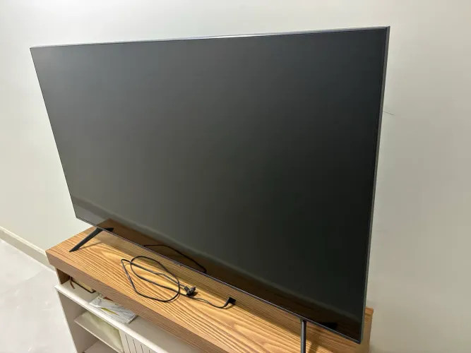TV 50 POLEGADAS QUEBRADA