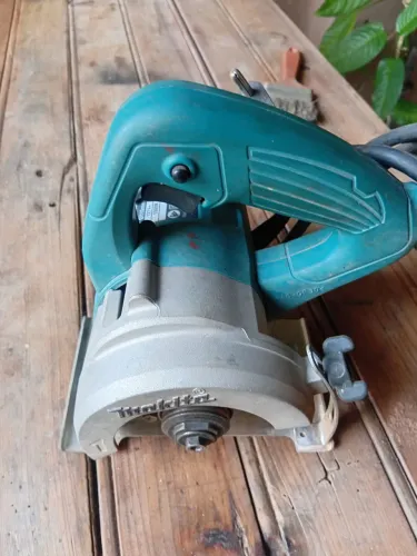 Makita