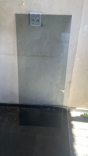 Vidro de mesa de madeira 