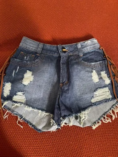 Short jeans
