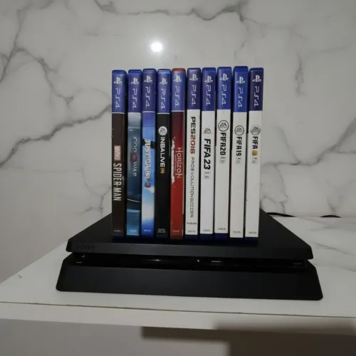 Jogos mídia física PS4 de R$60 A R$170 Preços negociáveis (Obs) aceito trocas PS4 OU PS5