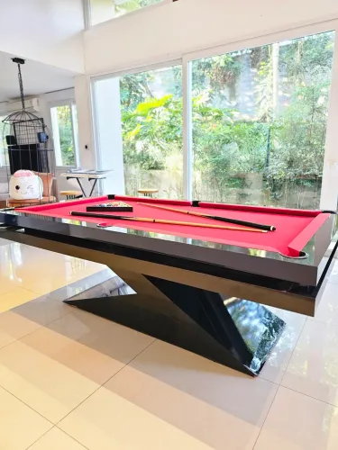 Mesa de Sinuca Premium Preta Alto Brilho com Base Exclusiva e Acessórios