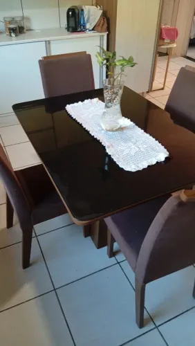 Mesa 4 cadeiras
