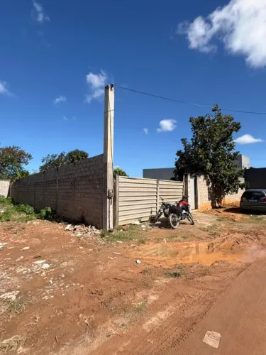 Vende-se/Aluga-se Terreno 600m2