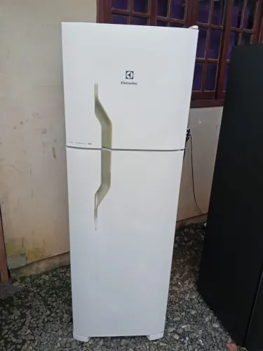 Geladeira Electrolux frost free