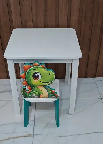 Mesa e cadeira infantil 