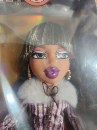 Boneca bratz yasmin