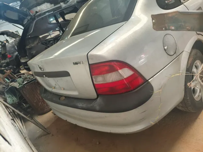 Vectra 98 GLS retirada de pecas