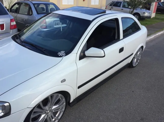 Chevrolet Astra 2.0/ CD/ GLS 2.0 MPFI 16V 3P 1999