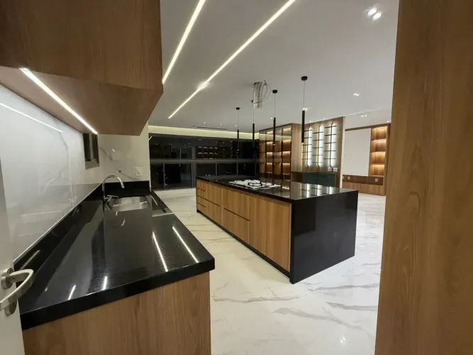 Apartamento de Alto Padrão Andar Alto para Locação 150m2 3 suítes 3 vagas