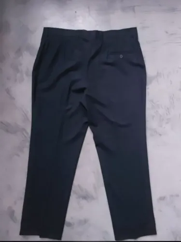 Calça ZARA original nova sem uso 48