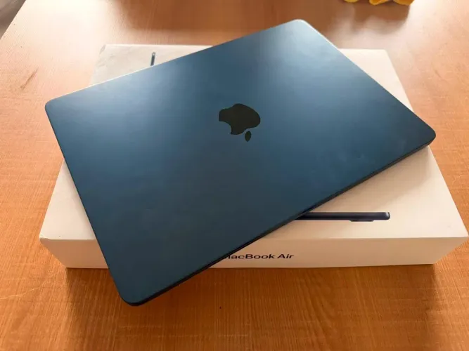 MacBook Air M4 2025 | 13 pol | 16GB | 256GB