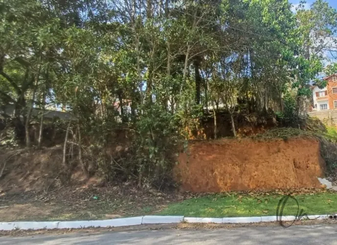 Terreno em Condomínio à Venda em Cotia-SP, Bairro São Paulo II - 657,94 m² de Área