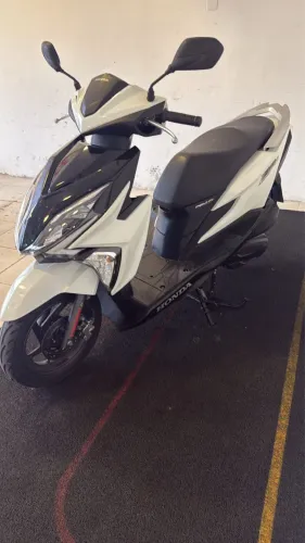 Honda Elite 125 moto muito nova 