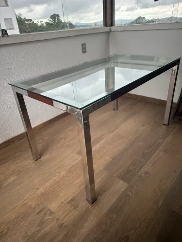 Mesa de vidro 4 lugares - 1,40 m x 0,80 m