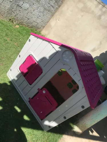 Vende-se Casinha de brinquedo