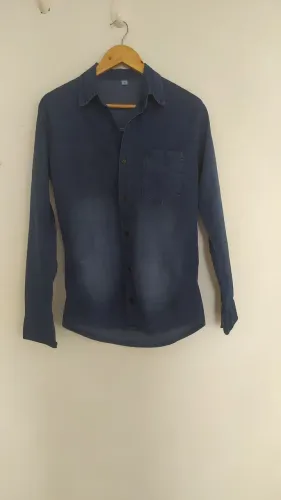 Camisa jeans feminina Tam P