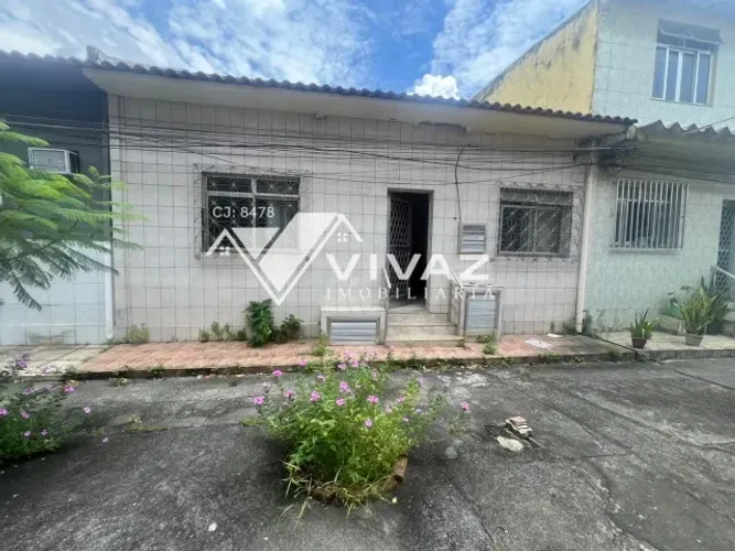 Oportunidade!! Casa de Vila Toda Reformada com 02 Quartos em Piedade