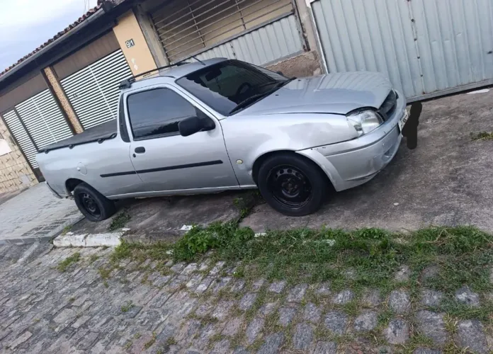 Ford Courier 1.6 L/ 1.6 Flex 2005