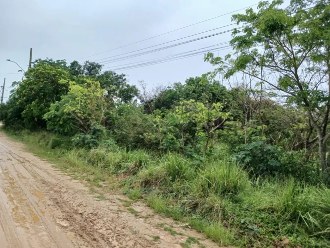 Vendo/ Troco por carro terreno de 450 m em Saquarema