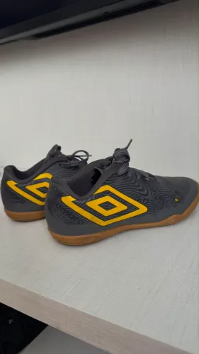 CHUTEIRA INFANTIL UMBRO Tam 29