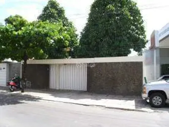 Casa Comercial à venda, no bairro Piçarra, Teresina/PI