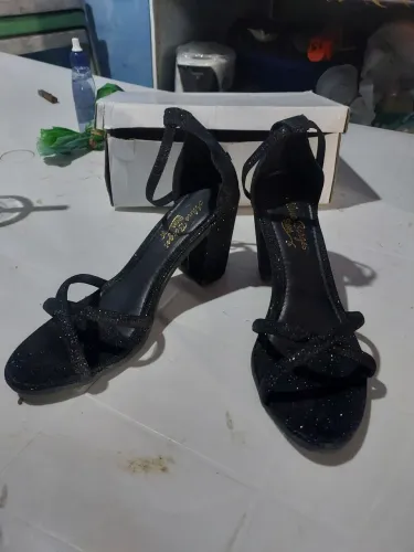 Vendo salto com brilho