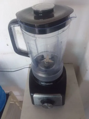 Liquificador tritura ate pedra