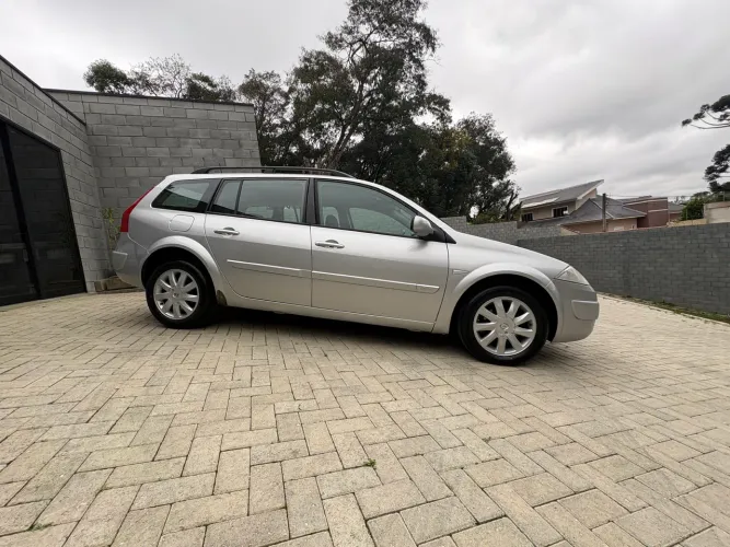 Renault Megane Grand Tour Dynam. Hi-flex 1.6 16V 2013