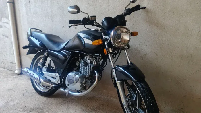 Suzuki EN YES 125