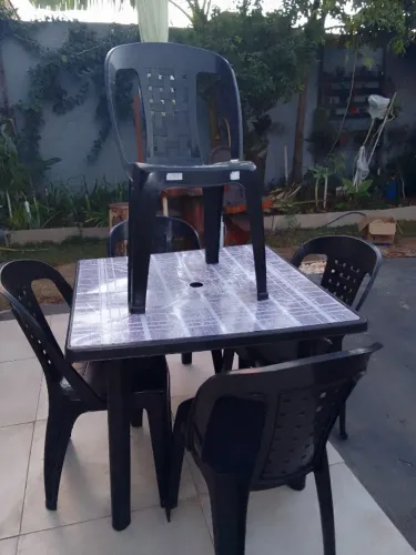 Jogo de Mesa com 5 Cadeiras TOP