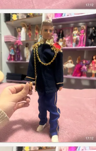 Boneco ken