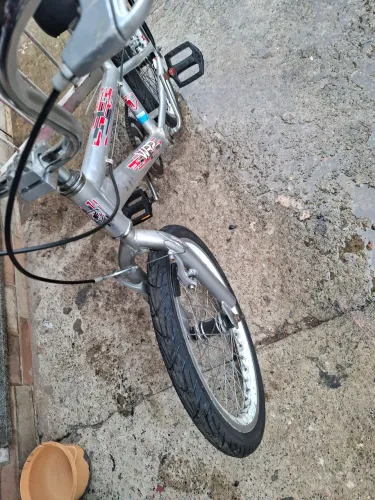 Bicicleta aro 20 de alumínio 