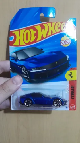 Kit Hotwheels Ferrari (12 cilindri e F1 Ferrari F2004