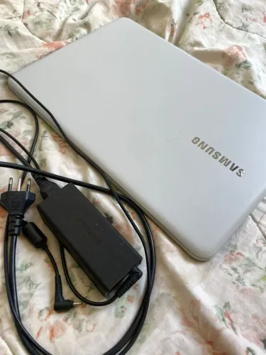 Notebook Samsung expert i5 
